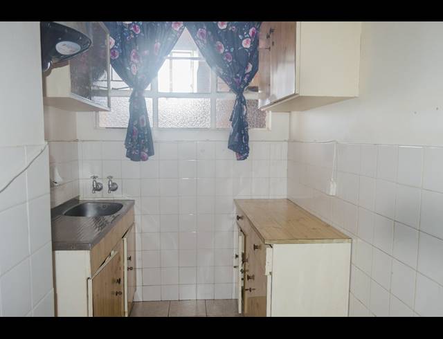 0.5 BEDROOM APARTMENT FOR SALE IN SCOTTBURGH CENTRAL